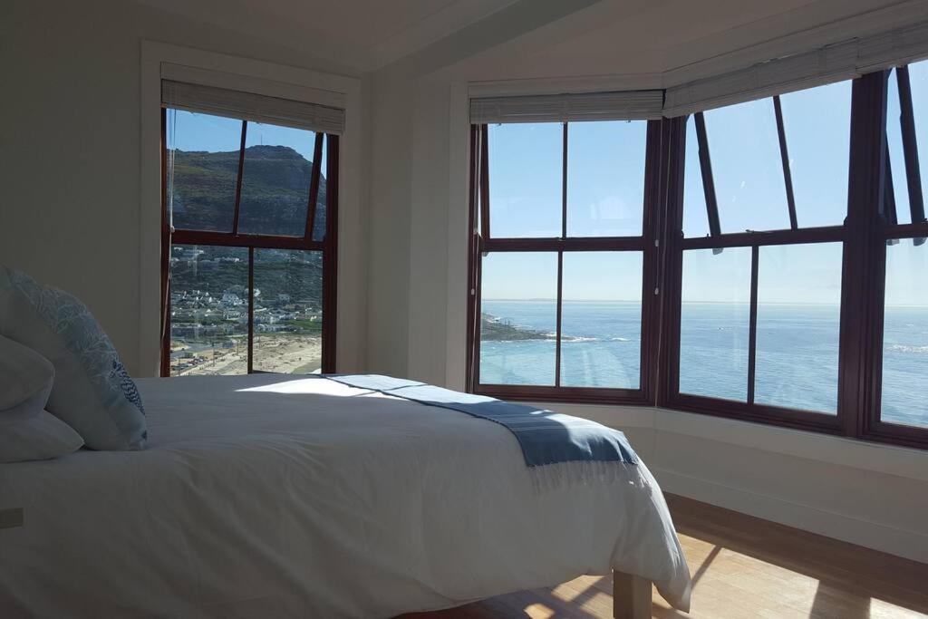 18 Steps - Seaside Cottage With Breathtaking Views Cape Town Exterior photo