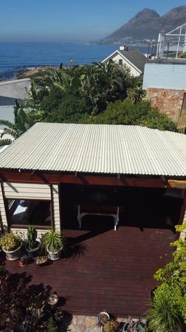 18 Steps - Seaside Cottage With Breathtaking Views Cape Town Exterior photo